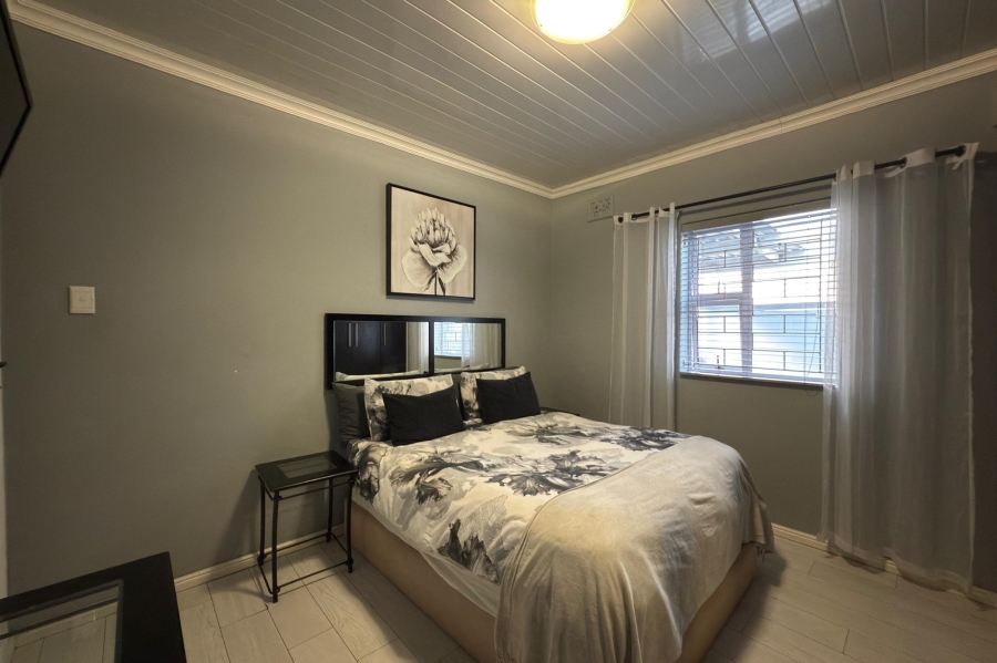2 Bedroom Property for Sale in Kensington Western Cape